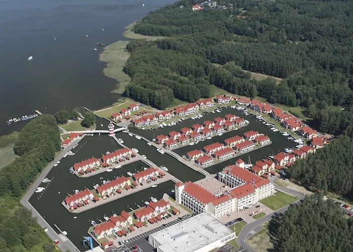 Sarcon Hafendorf 假日公园 *